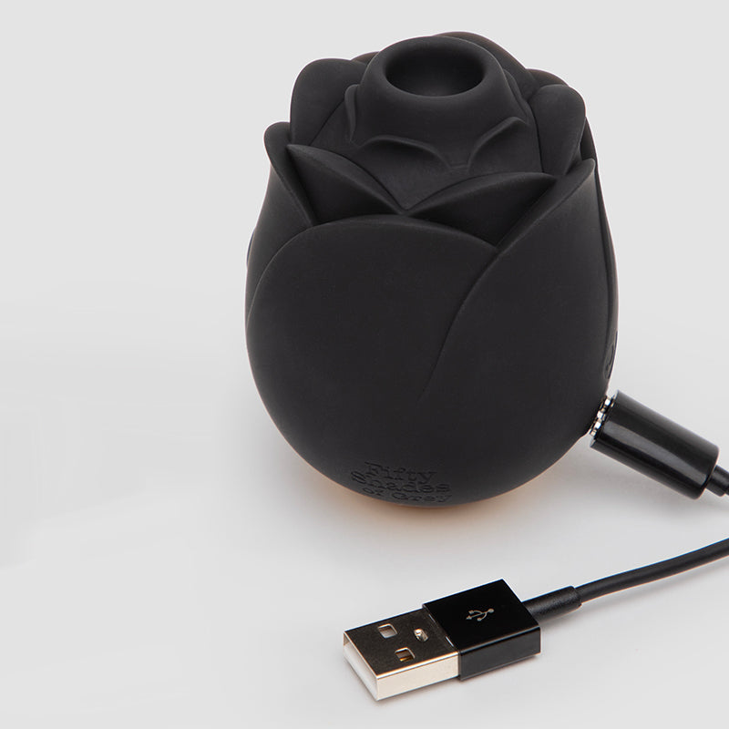 Hearts & Flowers Rose Black