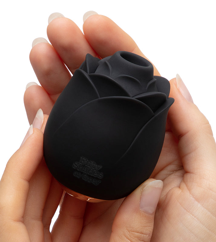 Hearts & Flowers Rose Black